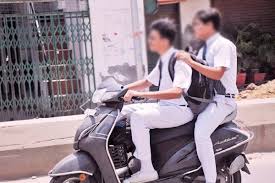 UP Traffic Rules: नाबालिग ने चलाया बाइक तो पैरेंट्स जाएंगे जेल! यूपी परिवहन  विभाग ने जारी किया निर्देश - Bharat Express Hindi