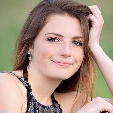 Jenna Humphrey's Instagram, Twitter & Facebook