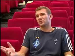 Номинальный полузащитник используется шевченко в качестве правого бека, а в динамо успешно исполняет обе роли. Andrej Shevchenko Zapisyvaet Pozdravlenie S Yubileem Ffu Youtube