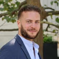 Yesterday our team finished 2nd place out of 20 teams at the Good & Well  Inc. x Kotn Impact Challenge 2025! The final round involved pitching a  solution directly to KOTN's co-creators