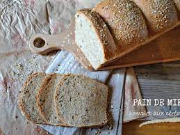 Ce pain de mie nature contient des ingrédients issus de l'agriculture biologique. Pain De Mie Complet Aux 5 Cereales Bio Recette Par Kaderick