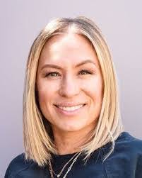 Rachael Pasternak's Instagram, Twitter & Facebook