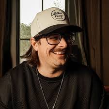 Corey Marks's Instagram, Twitter & Facebook