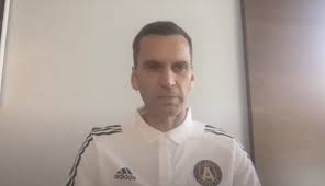 At 25 stephen glass was the most sought after young reporter in the nations capital producing knockout articles for magazines ranging from the new republic to rolling stone. Ex Hibernian And Scotland Man Stephen Glass Out To Stake Claim For Atlanta United Job Deadline News