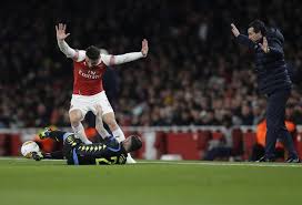 Benfica's gabriel is denied at one end before arsenal. Arsenal Chelsea Valencia And Benfica Win In Europa League