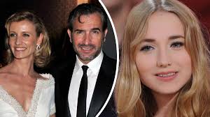 Chloe jouannet, xavier palud, pio marmai, sarah stern, leo karmann and roxane duran attend the short films jury photocall as part of the gerardmer. Chloe Jouannet Cet Aveu Inattendu Au Sujet Du Divorce De Sa Maman Alexandra Lamy Et Jean