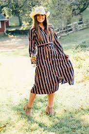 Ways To Livegracefully Ava Grace Vineyards To Be Bright Bright Fall Outfits Fall Dress Outfit Picnic Outfits