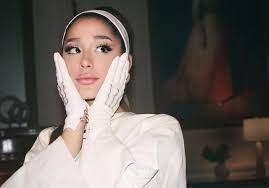 Lirik Lagu 34 35 Ariana Grande Kumparan Com