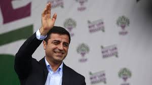 Jun 22, 2021 · selahattin demirtaş ve figen yüksekdağ'ın yargılanmasına devam edildi. Portrat Erdogan Bezwinger Selahattin Demirtas Politik Sz De