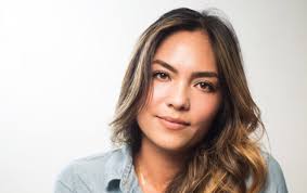 Leslie Denham's Instagram, Twitter & Facebook