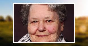 Victoria Trask's Instagram, Twitter & Facebook