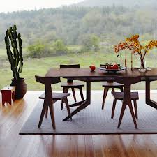 The footmen began moving about, chairs scraped, the band struck up in the gallery, and the guests settled down in their places. Light Extending Table Kooku