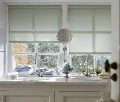 Hier verwöhnen wir auch unseren körper abends mit einem warmen bad. Rollo Dekorativer Licht Und Sichtschutz Living At Home