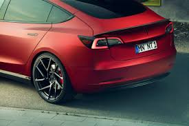 It aims to reduce the entry price for electric vehicles while not making any compromise on range and performance. Model 3 Novitec Performance En Vogue