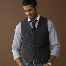 Untucked shirt with vest