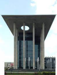 It was formerly known as bukit raja estate, which was owned by sp setia. Sp Setia Headquarter Shatotto Archdaily