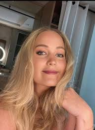 Happy Sunday y'all hope you're gonna go to church today