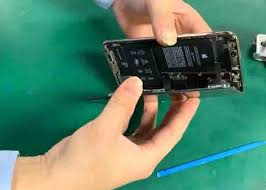 For iphone x, iphone xs, iphone xr, and iphone xs max, the sim card tray is on the right side of your device. How To Modify Iphone Xr Xs From Single Sim Card Phone To Dual Sim Card Phone