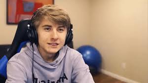 He is most famous for playing minecraft server hypixel's 'bedwars' gamemode, and is known mostly for his highest positions on the the solo leaderboards [solo wins: Mcyt X Reader One Shots Purpled Wattpad