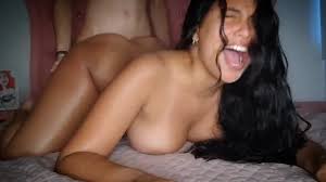 Curvy latina girl wants doggy style pose