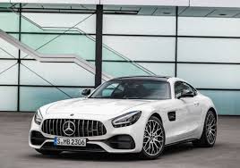 Makyajli 2020 Yeni Mercedes Benz Amg Gt Ozellikleri Mercedes Amg Mercedes Benz Otomobil