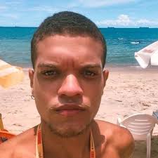 Alisson Romero (@RomeroAlisson)