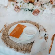 In unserem shop finden sie super trendige tassen, teller und besteck in so haben wir tolle hochzeit vintage deko für echte liebhaber, darunter wunderschöne stuhldeko heutzutage ist roségold total angesagt! Besteck In Rose Kupfer Fur Hochzeit Mieten Besteck Leihen Dekoration