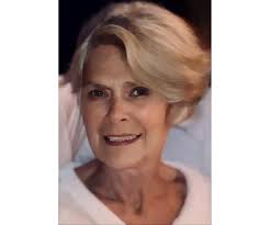 Claire Lafond's Instagram, Twitter & Facebook