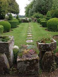 A Look At Rodmarton Manor S Gardens Garden Elements Manor Garden Garden Design