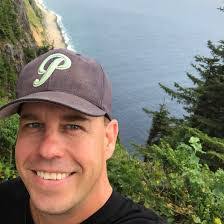 Meredith Mcinnis's Instagram, Twitter & Facebook