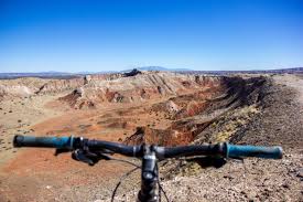 The spanish colonial charm of this historic destination has been drawing travelers for over 400 years. Santa Fe New Mexico Is A Mountain Biker S Haven Men S Journal