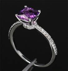 Pin By Nilgun Cakar On Dunyanin En Guzel Mucevherleri Purple Engagement Rings Amethyst Ring Engagement Pave Diamond Engagement Rings