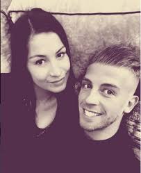 Ensemble, ils ont deux enfants. Shani Van Mieghem VÄ'v Ä'ua Ngá»±a Xinh Ä'áº¹p Cá»§a Sao Spurs Bong Ä'a