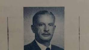 Em 1925, o médico Júlio Arantes de Freitas foi eleito prefeito de São Roque  em uma votação entre os vereadores