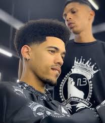 A skin fade is a clean haircut and can add a new dimension of freshness to your style but before you go switching things up and trying to be like nasty nas, remember that just because a haircut works for one person doesn't mean it would work for you. Legends Barbershop Spas Salons Johannesburg