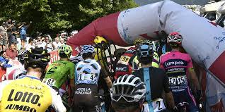 Jun 24, 2021 · tour de france politique vrai ou fake. Tour De France Un Spectateur A Provoque La Chute De L Arche Le Point