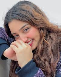 Isha Roy (@isharoy26) • Instagram photos and videos