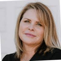 Lynn Markel's Instagram, Twitter & Facebook