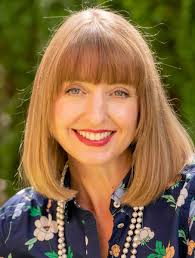 Beth Brenner's Instagram, Twitter & Facebook