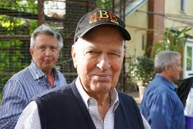 Equine Medical Center honors the memory of horseman Robert Manfuso,  longtime Advisory Council member