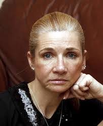 Kara Goldsmith's Instagram, Twitter & Facebook