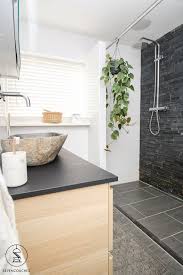 onze badkamerrenovatie van basic naar sjiek vijf tips sevencouches badkamerrenovatie doucheruimte badkamer