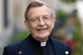 Jesuit Father Linn celebrates 50 years of priesthood with gratitude