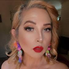 Can you bring snacks into Tokyo Disneyland?