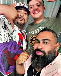 Leonard Molina's Instagram, Twitter & Facebook