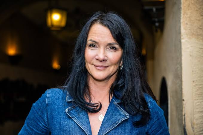 Tack för att du i alla fall är ärlig med hur det ser ut på smyckesfabriken, Sofia Wistam – Arbetet