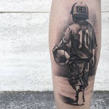 Pin De Murat Akyol En Tattoos Tatuajes Futboleros Tatuaje Balon De Futbol Hombres Tatuajes