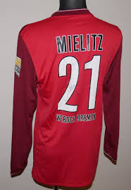 The compact squad overview with all players and data in the season overall statistics of current season. Werder Bremen Goalkeeper Football Shirt 2009 2010 Sponsored By Targobank