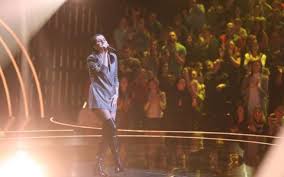 While eva is trying hard to get closer to david, in another part of the city a romance starts on a dating site. Pro Tv CantÄ Acum Cu Mine EdiÈia NumÄrul 5 Nelu Zgardea