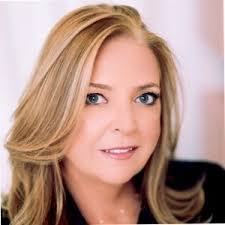 Amber Cloutier's Instagram, Twitter & Facebook